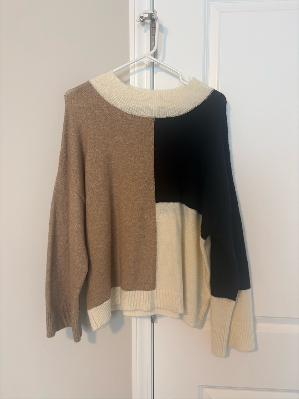 Blu Pepper Colorblock Cowl Sweater in Beige, Black & Cream
